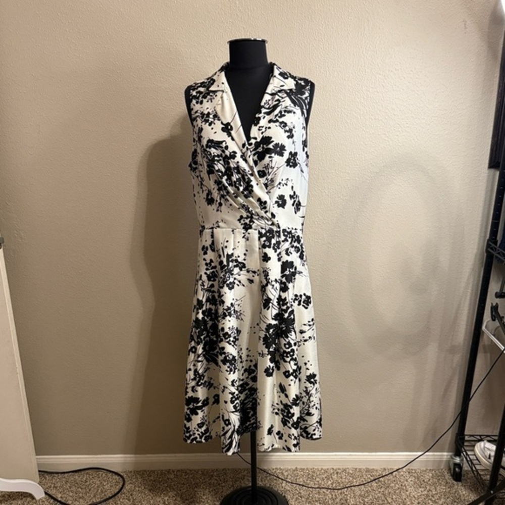 Jessica Howard Black and White Floral Midi Dress